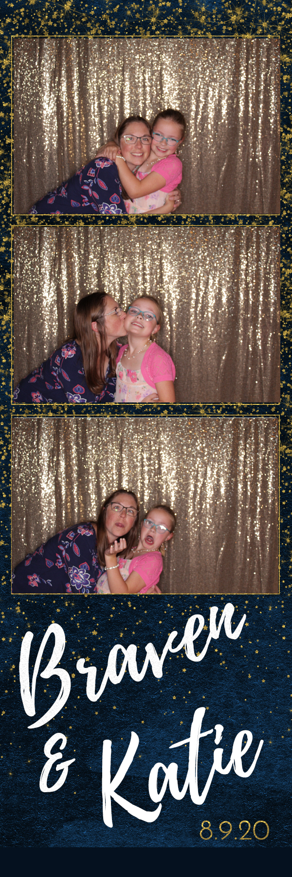 Katie and Braven’s Wedding | View more photos from the event at gallery.photoboothbillings.com/u/PhotoBoothBillings/Katie-and-Braven’s-Wedding